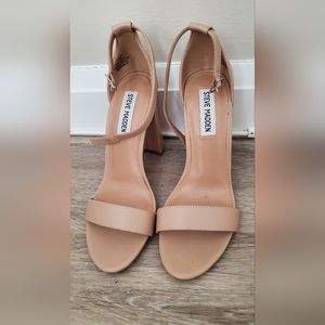Steve Madden heels 7.5  3.5 inch